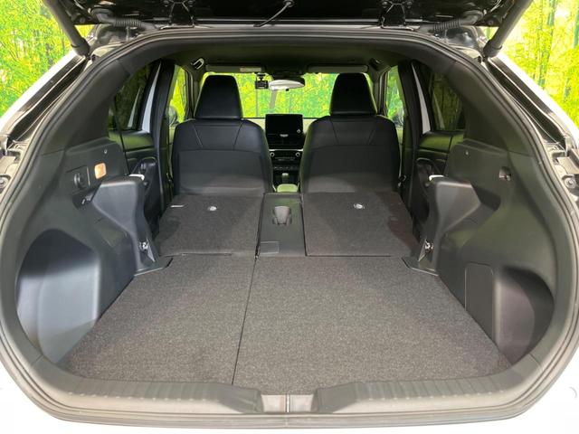 ヤリスクロス ハイブリッドＺ　ディスプレイオーディオ　バックカメラ　衝突軽減　レーダークルーズ　ハーフレザーシート　シートヒーター　コーナーセンサー　スマートキー　ＬＥＤヘッド　ＥＴＣ　オートマチックハイビーム　オートライト（10枚目）