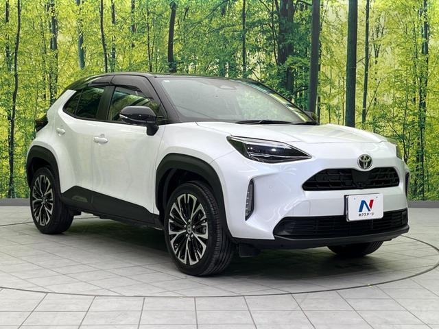 ヤリスクロス ハイブリッドＺ　ディスプレイオーディオ　バックカメラ　衝突軽減　レーダークルーズ　ハーフレザーシート　シートヒーター　コーナーセンサー　スマートキー　ＬＥＤヘッド　ＥＴＣ　オートマチックハイビーム　オートライト（16枚目）