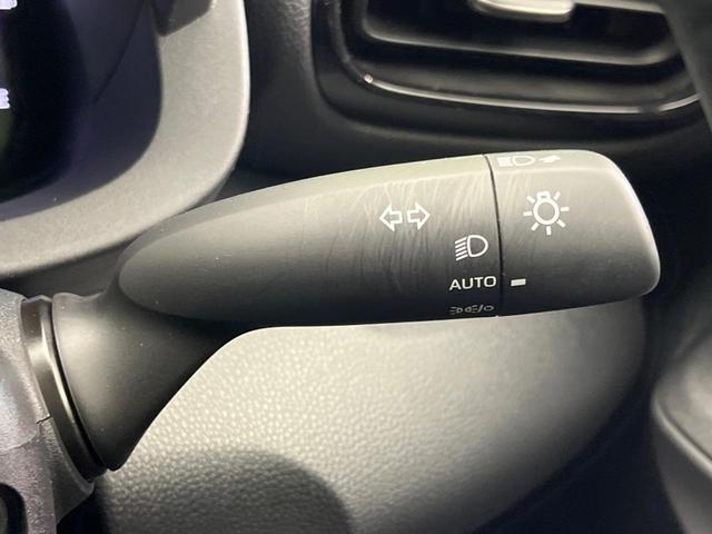 ヤリスクロス ハイブリッドＺ　ディスプレイオーディオ　バックカメラ　衝突軽減　レーダークルーズ　ハーフレザーシート　シートヒーター　コーナーセンサー　スマートキー　ＬＥＤヘッド　ＥＴＣ　オートマチックハイビーム　オートライト（49枚目）