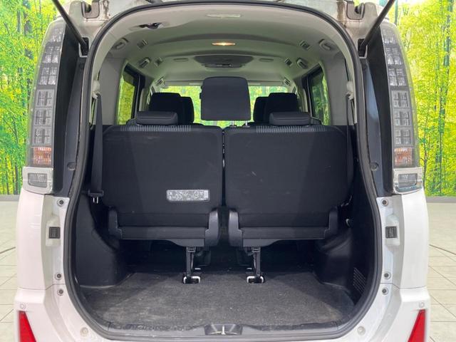 ヴォクシー ZS 煌 後席モニター 純正SDナビ バックカメラ 衝突被害軽減システム 禁煙車 ドラレコ スマートキー LEDヘッド ビルトインETC 純正16インチアルミ オートハイビーム 車線逸脱警報(11枚目)