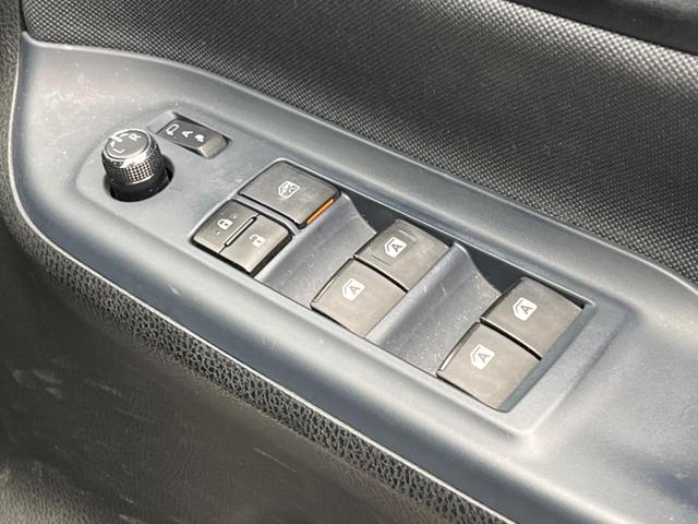 ヴォクシー ZS 煌 後席モニター 純正SDナビ バックカメラ 衝突被害軽減システム 禁煙車 ドラレコ スマートキー LEDヘッド ビルトインETC 純正16インチアルミ オートハイビーム 車線逸脱警報(40枚目)