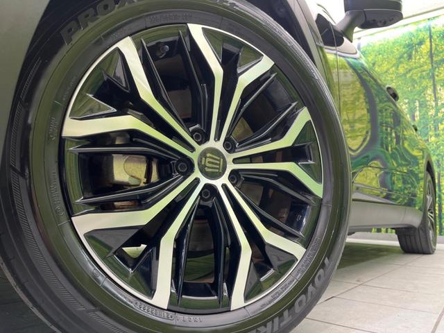 �y�����P�X�C���`�A���~�z�C�[���z�O�ςɃ}�b�`���������A���~�z�C�[���𑕒����Ă���܂��B�e��ЊO�A���~�z�C�[����A�X�^�b�h���X�^�C�����戵�����Ă���܂��B���񂲑��k����������