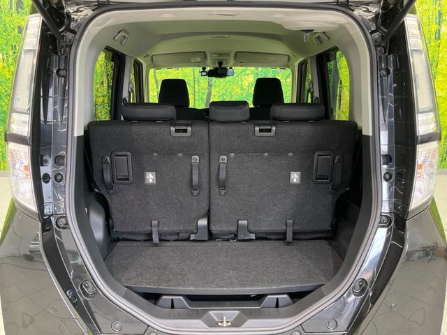 ���i�̂���������ʋ΁A���}���ɏ\���ȉ׎��X�y�[�X���m�ۂ��Ă���܂��B�Z�J���h�V�[�g��|���ƁA�傫�ȉו��̐ύڂ��\�ł���