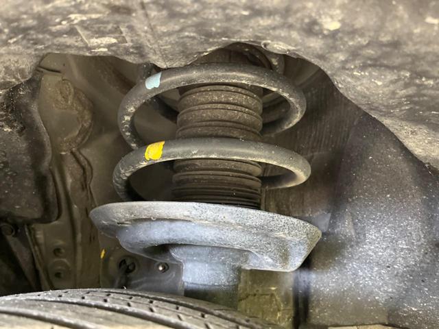 ハリアーハイブリッド G 純正12.3インチナビ バックカメラ 衝突被害軽減システム レーダークルーズ 禁煙車 電動リアゲート パワーシート ドラレコ コーナーセンサー スマートキー LEDヘッドライト ETC(20枚目)