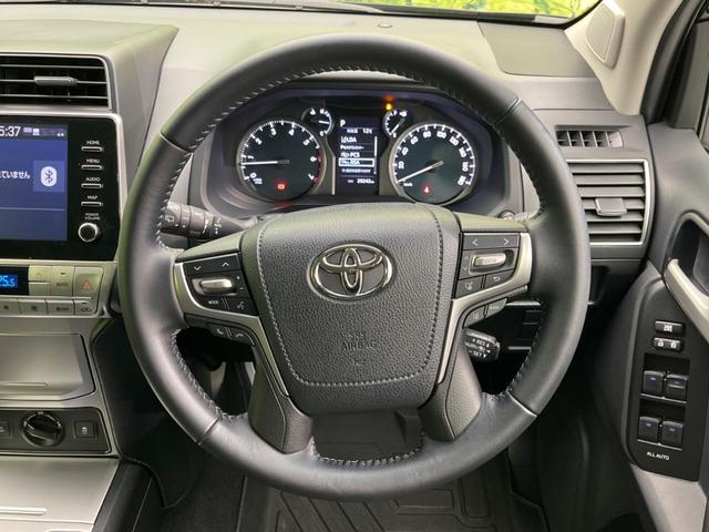 �y�����v�����X�e�A�����O�z�㎿�Ȋv���g�p���邱�ƂŁA��ɂ����������݂ƂĂ��^�]���₷���n���h���ł���