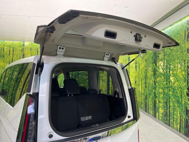 セレナ ハイウェイスターV 両側電動ドア 全周囲カメラ 衝突被害軽減システム プロパイロット 禁煙車 ドラレコ コーナーセンサー スマートキー LEDヘッド ビルトインETC 純正16インチアルミ オートハイビーム(10枚目)