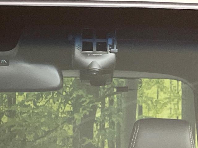 N-BOXカスタム L 両側電動ドア 純正SDナビ 禁煙車 バックカメラ 衝突被害軽減システム ドラレコ コーナーセンサー スマートキー LEDヘッド ETC 純正14インチ オートハイビーム 車線逸脱警報 電動パーキング(22枚目)