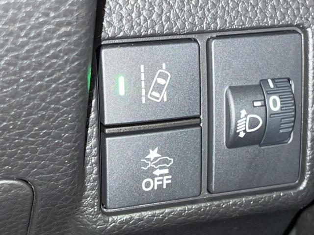 N-BOXカスタム L 両側電動ドア 純正SDナビ 禁煙車 バックカメラ 衝突被害軽減システム ドラレコ コーナーセンサー スマートキー LEDヘッド ETC 純正14インチ オートハイビーム 車線逸脱警報 電動パーキング(45枚目)