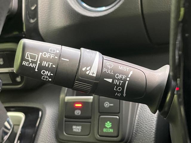 N-BOXカスタム L 両側電動ドア 純正SDナビ 禁煙車 バックカメラ 衝突被害軽減システム ドラレコ コーナーセンサー スマートキー LEDヘッド ETC 純正14インチ オートハイビーム 車線逸脱警報 電動パーキング(66枚目)