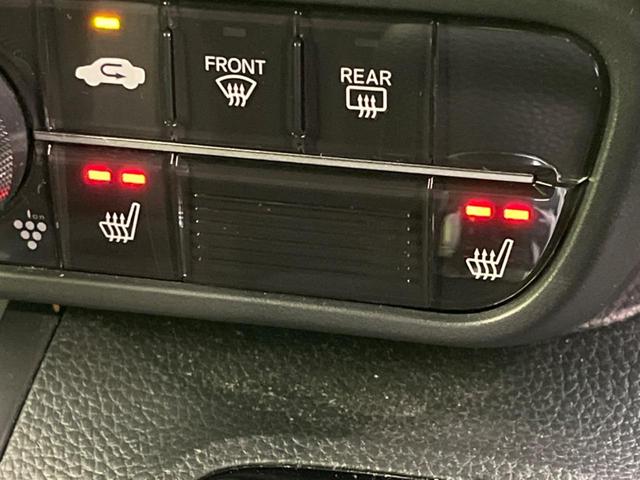 Ｎ－ＢＯＸカスタム Ｌ　両側電動ドア　ＳＤナビ　バックカメラ　衝突被害軽減システム　禁煙車　シートヒーター　コーナーセンサー　スマートキー　ＬＥＤヘッド　ビルトインＥＴＣ　純正１４インチアルミ　オートハイビーム（7枚目）