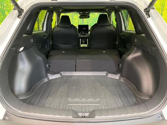 ���i�̂���������ʋ΁A���}���ɏ\���ȉ׎��X�y�[�X���m�ۂ��Ă���܂��B�Z�J���h�V�[�g��|���ƁA�傫�ȉו��̐ύڂ��\�ł���