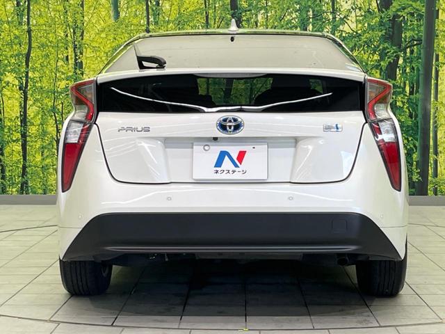 プリウス Sセーフティプラス 純正SDナビ バックカメラ 衝突被害軽減システム レーダークルーズ 禁煙車 コーナーセンサー スマートキー LEDヘッド ビルトインETC オートハイビーム 車線逸脱警報 オートライト(15枚目)