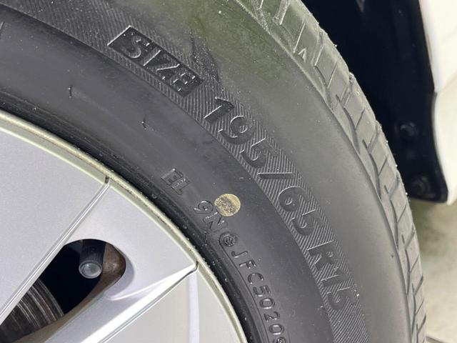 プリウス Sセーフティプラス 純正SDナビ バックカメラ 衝突被害軽減システム レーダークルーズ 禁煙車 コーナーセンサー スマートキー LEDヘッド ビルトインETC オートハイビーム 車線逸脱警報 オートライト(22枚目)