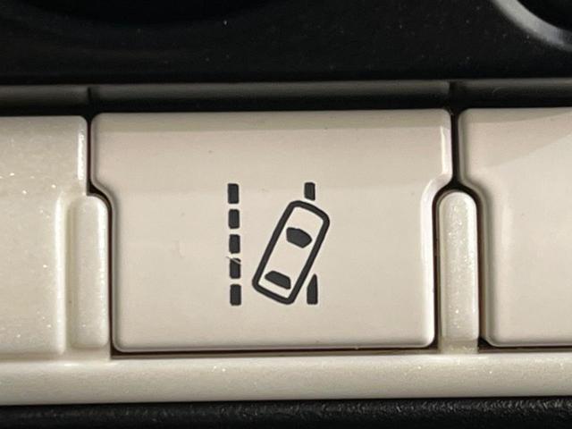 プリウス Sセーフティプラス 純正SDナビ バックカメラ 衝突被害軽減システム レーダークルーズ 禁煙車 コーナーセンサー スマートキー LEDヘッド ビルトインETC オートハイビーム 車線逸脱警報 オートライト(34枚目)