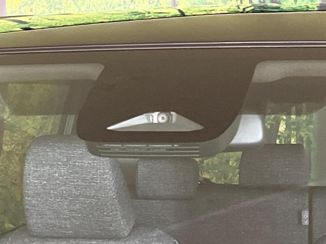 シエンタ Z 両側電動スライド トヨタセーフティセンス 禁煙車 バックカメラ レーダークルーズ レーンアシスト クリアランスソナー スマートキー ETC LEDヘッド 8インチディスプレイオーディオ(4枚目)