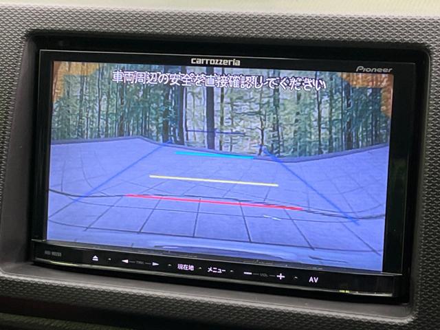 アルトターボＲＳ ベースグレード　衝突軽減装置　禁煙車　ＳＤナビ　バックカメラ　ＥＴＣ　Ｂｌｕｅｔｏｏｔｈ　フルセグ　ＨＩＤヘッド　スマートキー　シートヒーター　ステアリングスイッチ　オートライト　オートエアコン　パドルシフト（5枚目）