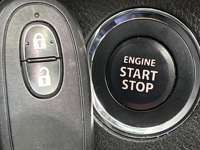 アルトターボＲＳ ベースグレード　衝突軽減装置　禁煙車　ＳＤナビ　バックカメラ　ＥＴＣ　Ｂｌｕｅｔｏｏｔｈ　フルセグ　ＨＩＤヘッド　スマートキー　シートヒーター　ステアリングスイッチ　オートライト　オートエアコン　パドルシフト（7枚目）