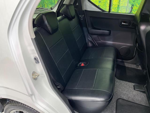 アルトターボＲＳ ベースグレード　衝突軽減装置　禁煙車　ＳＤナビ　バックカメラ　ＥＴＣ　Ｂｌｕｅｔｏｏｔｈ　フルセグ　ＨＩＤヘッド　スマートキー　シートヒーター　ステアリングスイッチ　オートライト　オートエアコン　パドルシフト（9枚目）
