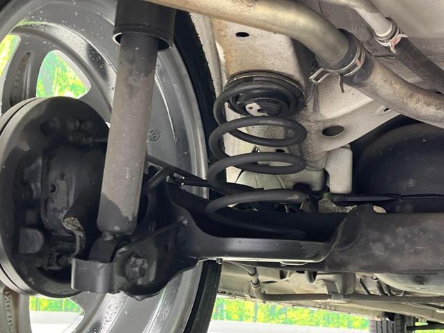 アルトターボＲＳ ベースグレード　衝突軽減装置　禁煙車　ＳＤナビ　バックカメラ　ＥＴＣ　Ｂｌｕｅｔｏｏｔｈ　フルセグ　ＨＩＤヘッド　スマートキー　シートヒーター　ステアリングスイッチ　オートライト　オートエアコン　パドルシフト（28枚目）