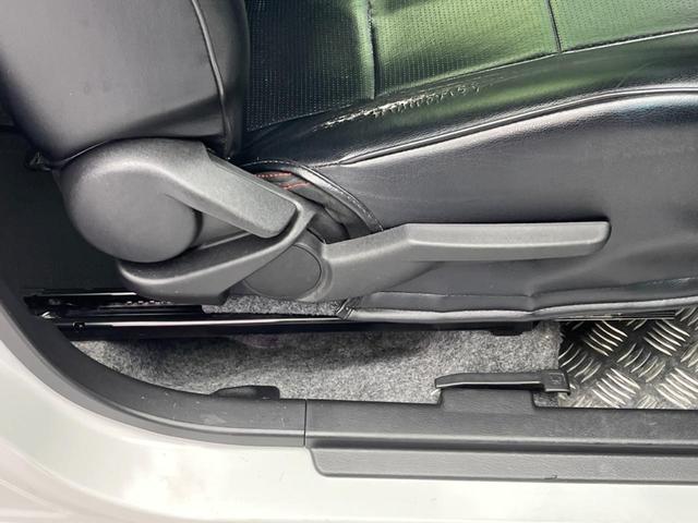 アルトターボＲＳ ベースグレード　衝突軽減装置　禁煙車　ＳＤナビ　バックカメラ　ＥＴＣ　Ｂｌｕｅｔｏｏｔｈ　フルセグ　ＨＩＤヘッド　スマートキー　シートヒーター　ステアリングスイッチ　オートライト　オートエアコン　パドルシフト（37枚目）