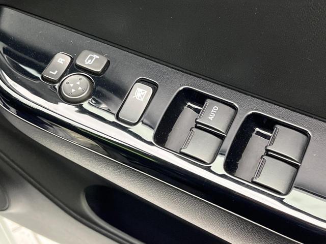 アルトターボＲＳ ベースグレード　衝突軽減装置　禁煙車　ＳＤナビ　バックカメラ　ＥＴＣ　Ｂｌｕｅｔｏｏｔｈ　フルセグ　ＨＩＤヘッド　スマートキー　シートヒーター　ステアリングスイッチ　オートライト　オートエアコン　パドルシフト（38枚目）