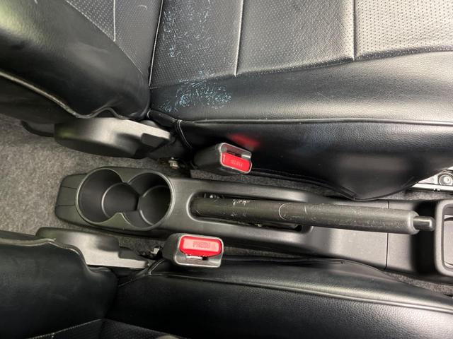 アルトターボＲＳ ベースグレード　衝突軽減装置　禁煙車　ＳＤナビ　バックカメラ　ＥＴＣ　Ｂｌｕｅｔｏｏｔｈ　フルセグ　ＨＩＤヘッド　スマートキー　シートヒーター　ステアリングスイッチ　オートライト　オートエアコン　パドルシフト（49枚目）