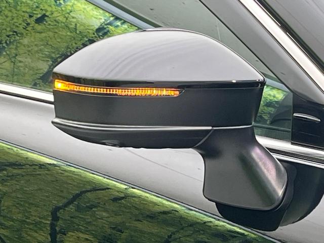 クラウンクロスオーバー Gアドバンスド・レザーパッケージ 4WD 衝突軽減装置 禁煙車 全周囲カメラ ETC Bluetooth フルセグ レーンキープ 純正21型アルミホイール シートヒーター クリアランスソナー オートマチックハイビーム スマートキー(21枚目)