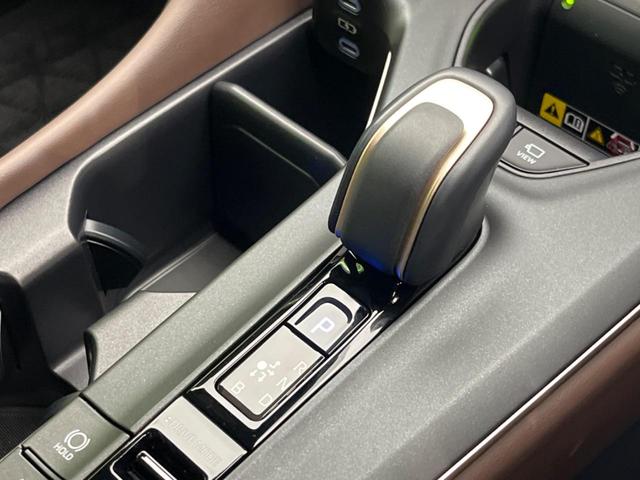 クラウンクロスオーバー Gアドバンスド・レザーパッケージ 4WD 衝突軽減装置 禁煙車 全周囲カメラ ETC Bluetooth フルセグ レーンキープ 純正21型アルミホイール シートヒーター クリアランスソナー オートマチックハイビーム スマートキー(61枚目)