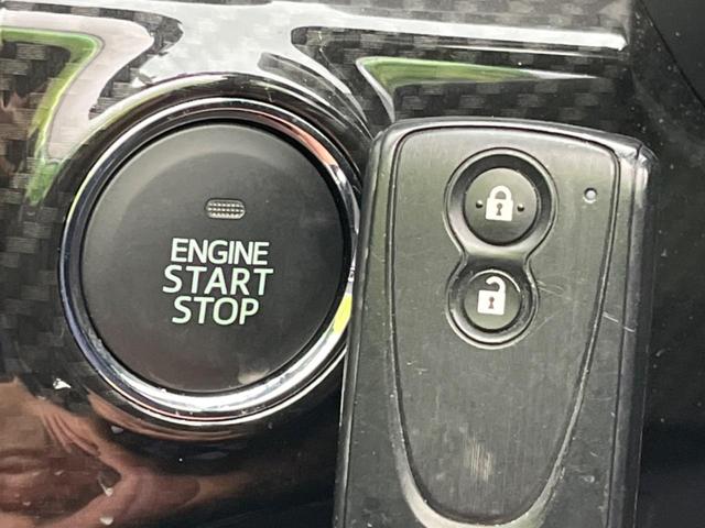 コペン ローブ　禁煙車　純正ナビ　バックカメラ　ＥＴＣ　Ｂｌｕｅｔｏｏｔｈ　スマートキー　ドライブレコーダー　ＬＥＤヘッドライト　シートヒーター　アイドリングストップ　トラクションコントロール　オートライト（6枚目）