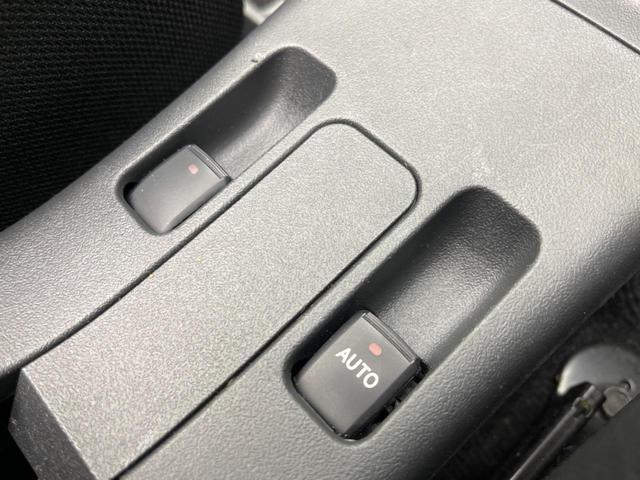 コペン ローブ　禁煙車　純正ナビ　バックカメラ　ＥＴＣ　Ｂｌｕｅｔｏｏｔｈ　スマートキー　ドライブレコーダー　ＬＥＤヘッドライト　シートヒーター　アイドリングストップ　トラクションコントロール　オートライト（37枚目）