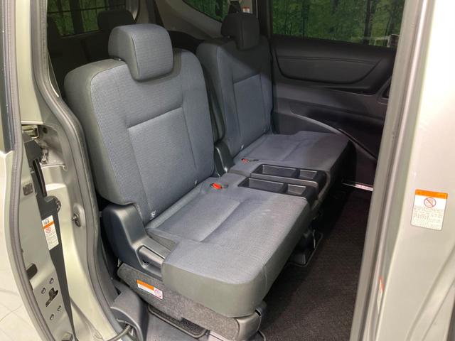 シエンタ ハイブリッドＧ　両側電動スライドドア　純正ＳＤナビ　バックカメラ　衝突軽減装置　禁煙車　シートヒーター　レーンキープ　ＬＥＤヘッドライト　ＥＴＣ　スマートキー　オートハイビーム　オートライト　オートエアコン（9枚目）