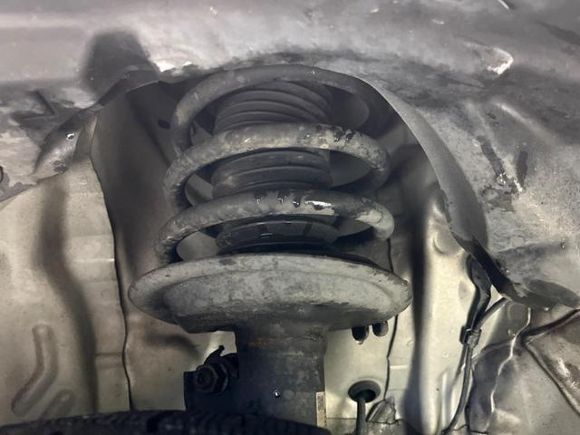 シエンタ ハイブリッドＧ　両側電動スライドドア　純正ＳＤナビ　バックカメラ　衝突軽減装置　禁煙車　シートヒーター　レーンキープ　ＬＥＤヘッドライト　ＥＴＣ　スマートキー　オートハイビーム　オートライト　オートエアコン（21枚目）