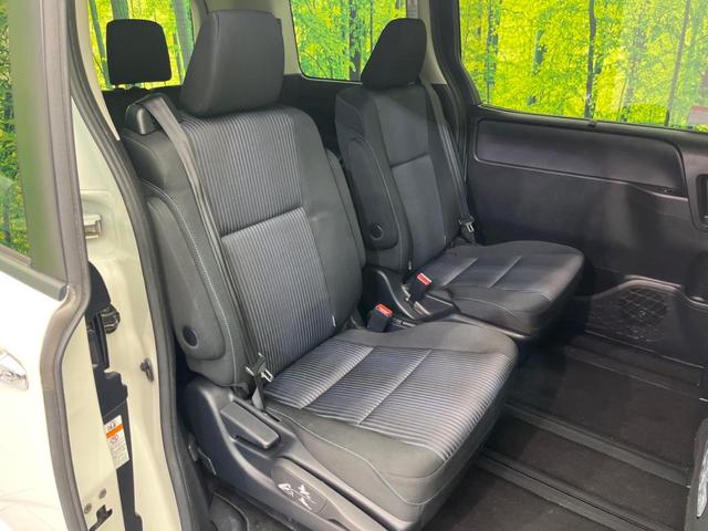 ヴォクシー ZS 煌II 12インチ後席モニター BIG-X11インチナビ 両側電動スライドドア 衝突軽減装置 禁煙車 バックカメラ ETC Bluetooth フルセグ LEDヘッドライト LEDフォグランプ レーンアシスト(9枚目)