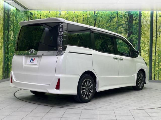 ヴォクシー ZS 煌II 12インチ後席モニター BIG-X11インチナビ 両側電動スライドドア 衝突軽減装置 禁煙車 バックカメラ ETC Bluetooth フルセグ LEDヘッドライト LEDフォグランプ レーンアシスト(17枚目)