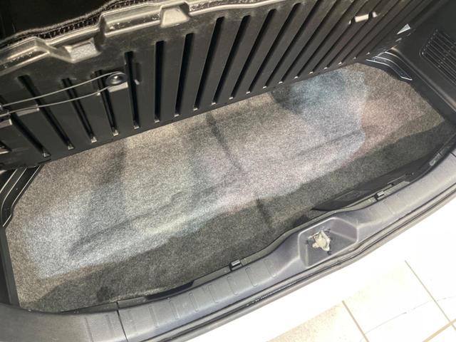 ヴォクシー ZS 煌II 12インチ後席モニター BIG-X11インチナビ 両側電動スライドドア 衝突軽減装置 禁煙車 バックカメラ ETC Bluetooth フルセグ LEDヘッドライト LEDフォグランプ レーンアシスト(35枚目)