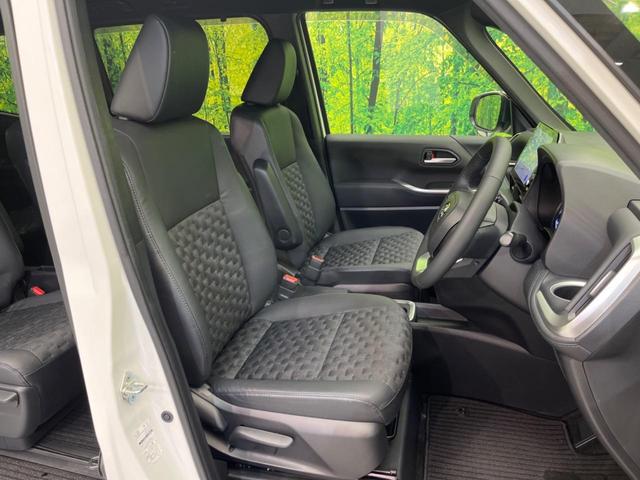 ヴォクシー ハイブリッドS-Z 両側電動スライド 後席モニター 純正10インチナビ バックカメラ AC100V電源 衝突軽減 禁煙車 ハーフレザーシート シートヒーター クリアランスソナー レーンアシスト LEDヘッド(8枚目)