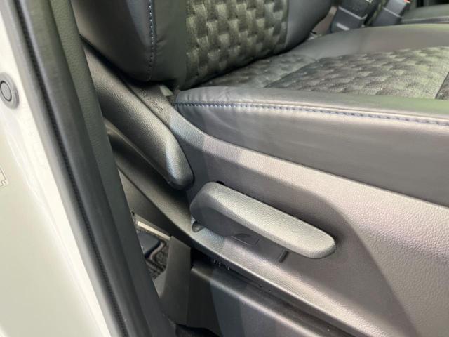 ヴォクシー ハイブリッドS-Z 両側電動スライド 後席モニター 純正10インチナビ バックカメラ AC100V電源 衝突軽減 禁煙車 ハーフレザーシート シートヒーター クリアランスソナー レーンアシスト LEDヘッド(37枚目)