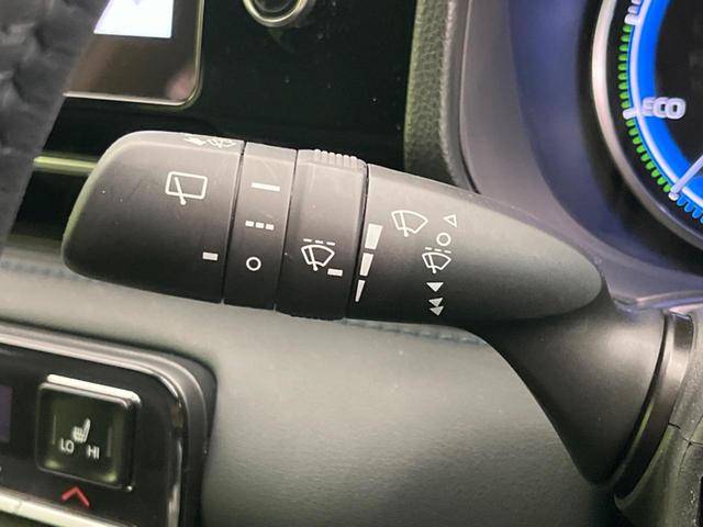 ヴォクシー ハイブリッドS-Z 両側電動スライド 後席モニター 純正10インチナビ バックカメラ AC100V電源 衝突軽減 禁煙車 ハーフレザーシート シートヒーター クリアランスソナー レーンアシスト LEDヘッド(49枚目)