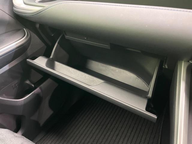 ヴォクシー ハイブリッドS-Z 両側電動スライド 後席モニター 純正10インチナビ バックカメラ AC100V電源 衝突軽減 禁煙車 ハーフレザーシート シートヒーター クリアランスソナー レーンアシスト LEDヘッド(62枚目)