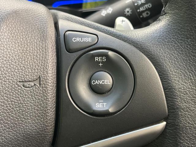 �y�N���[�Y�R���g���[���z�������H�����N���N���s�B�A�N�Z���𗣂��Ă���葬�x�ő��s���ł��A�������^�]���̕��S���y���I�����E�������ȒP�ȃX�C�b�`����Œ����ł��܂��B