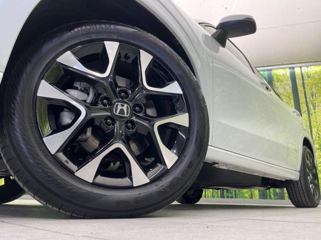 �y�����P�W�C���`�A���~�z�C�[���z�O�ςɃ}�b�`���������A���~�z�C�[���𑕒����Ă���܂��B�e��ЊO�A���~�z�C�[����A�X�^�b�h���X�^�C�����戵�����Ă���܂��B���񂲑��k����������