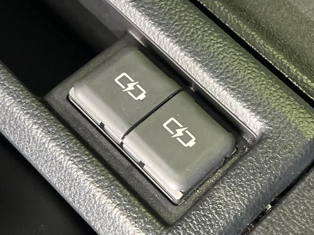 ノア ハイブリッドＳ－Ｚ　純正１０．５インチナビ　両側電動スライド　後席モニター　バックカメラ　１００Ｖ電源　衝突被害軽減　レーダークルーズ　禁煙車　電動リアゲート　ハーフレザーシート　ドラレコ　コーナーセンサー（43枚目）