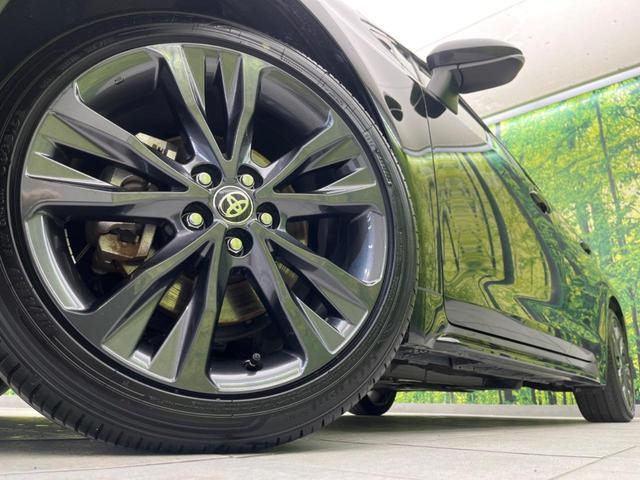 �y�����P�V�C���`�A���~�z�C�[���z�O�ςɃ}�b�`���������A���~�z�C�[���𑕒����Ă���܂��B�e��ЊO�A���~�z�C�[����A�X�^�b�h���X�^�C�����戵�����Ă���܂��B���񂲑��k����������