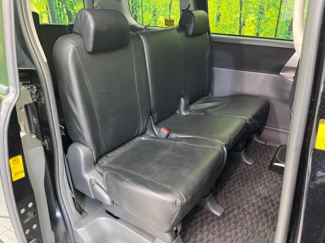 ヴォクシー ＺＳ　煌ＩＩ　両側電動ドア　ＳＤナビ　禁煙車　スマートキー　ＨＩＤヘッド　ビルトインＥＴＣ　純正１５インチアルミ　オートライト　オートエアコン　ＣＤ　ＤＶＤ再生　フルセグ　パドルシフト　ＨＩＤフォグ（8枚目）