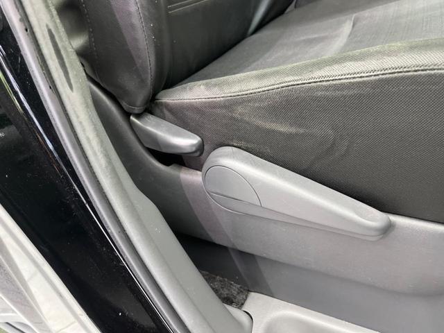 ヴォクシー ＺＳ　煌ＩＩ　両側電動ドア　ＳＤナビ　禁煙車　スマートキー　ＨＩＤヘッド　ビルトインＥＴＣ　純正１５インチアルミ　オートライト　オートエアコン　ＣＤ　ＤＶＤ再生　フルセグ　パドルシフト　ＨＩＤフォグ（36枚目）