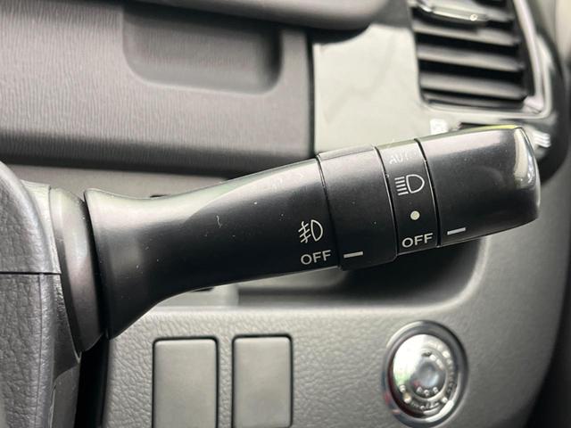 ヴォクシー ＺＳ　煌ＩＩ　両側電動ドア　ＳＤナビ　禁煙車　スマートキー　ＨＩＤヘッド　ビルトインＥＴＣ　純正１５インチアルミ　オートライト　オートエアコン　ＣＤ　ＤＶＤ再生　フルセグ　パドルシフト　ＨＩＤフォグ（46枚目）