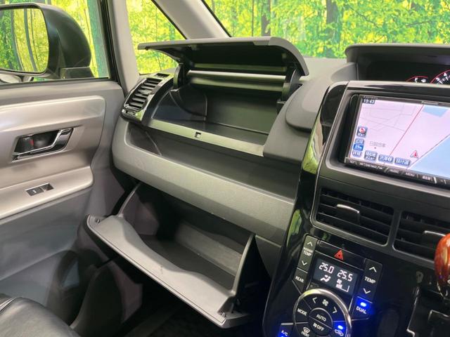 ヴォクシー ＺＳ　煌ＩＩ　両側電動ドア　ＳＤナビ　禁煙車　スマートキー　ＨＩＤヘッド　ビルトインＥＴＣ　純正１５インチアルミ　オートライト　オートエアコン　ＣＤ　ＤＶＤ再生　フルセグ　パドルシフト　ＨＩＤフォグ（52枚目）