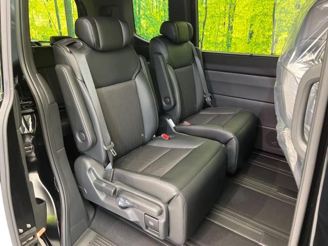 ステップワゴン スパーダ　未登録済未使用車　両側電動スライド　衝突軽減　純正１１．４インチ純正ナビ　バックカメラ　禁煙車　レーダークルーズ　スマートキー　ＬＥＤヘッド　シートヒータ　ハーフレザーシー（9枚目）