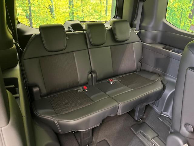 ステップワゴン スパーダ　未登録済未使用車　両側電動スライド　衝突軽減　純正１１．４インチ純正ナビ　バックカメラ　禁煙車　レーダークルーズ　スマートキー　ＬＥＤヘッド　シートヒータ　ハーフレザーシー（10枚目）