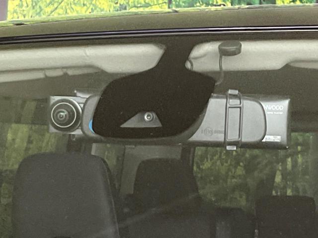 セレナ ハイウェイスターＧ　フリップダウンモニター　両側電動スライド　衝突軽減装置　純正ナビ　バックカメラ　禁煙車　ＥＴＣ　Ｂｌｕｅｔｏｏｔｈ　フルセグ　ドライブレコーダー　ＬＥＤヘッドライト　デジタルインナーミラー（4枚目）